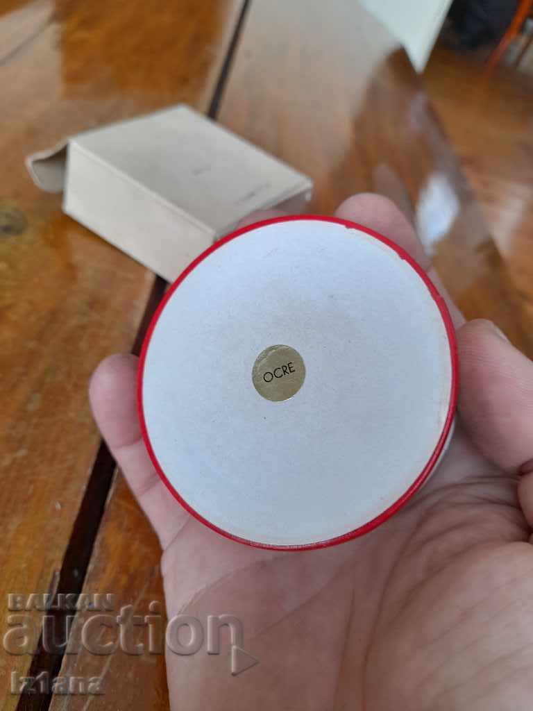 Auction Old Monsoon Powder, Mouson Auction Old Monsoon Powder, Mouson