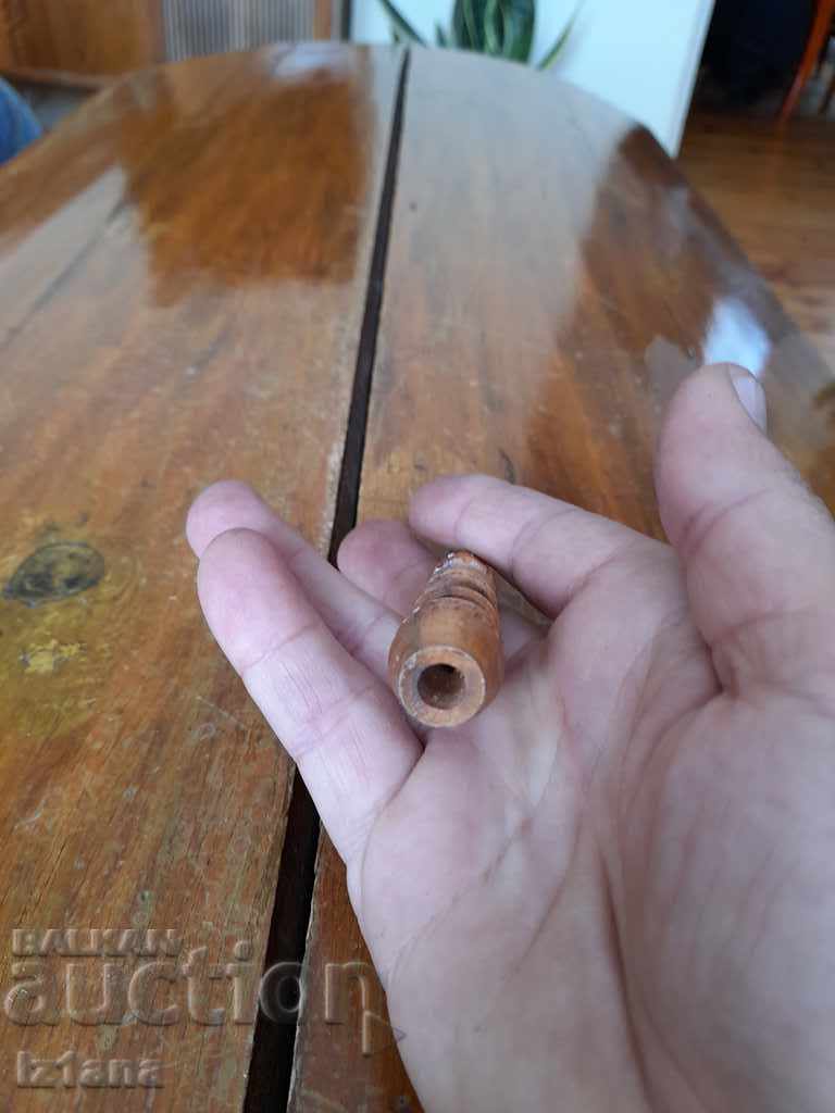 Delivery of Old souvenir cigarette Delivery of Old souvenir cigarette