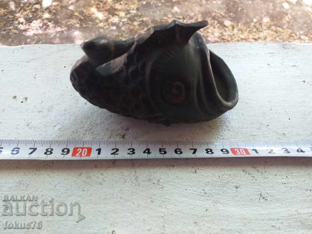 Delivery of Lovely old cast iron fish figurine Delivery of Lovely old cast iron fish figurine