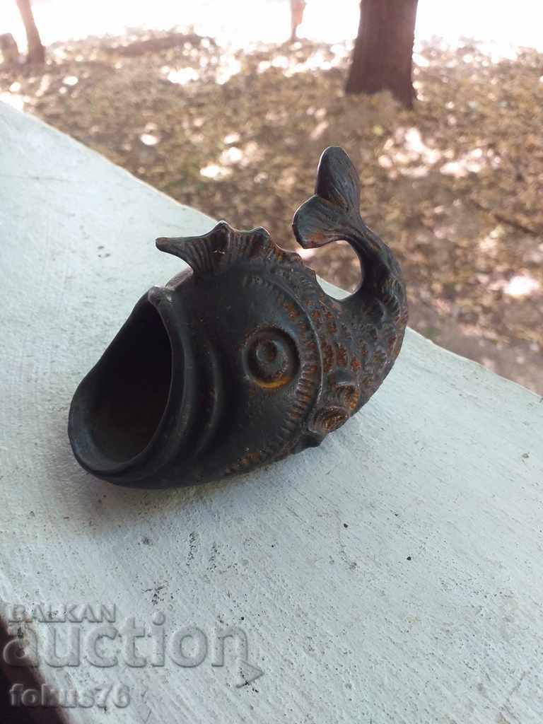 Minunată figurină de pește din fontă veche