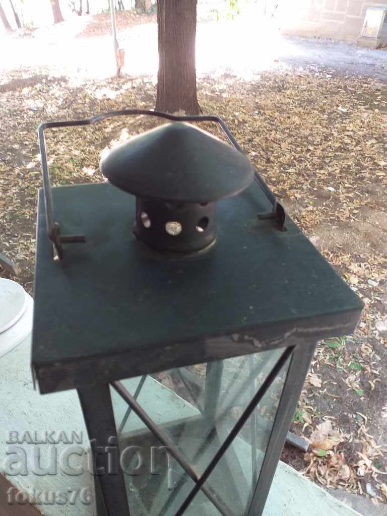 Παλιό μεταλλικό φανάρι κεριών με τιμή 60.00 BGN | € 30.68 Παλιό μεταλλικό φανάρι κεριών με τιμή 60.00 BGN | € 30.68