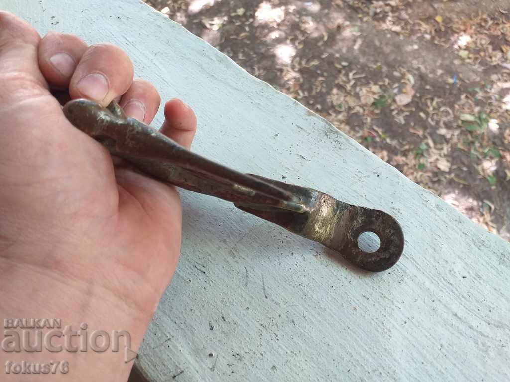 Delivery of Extremely rare old bronze emblem for an old Pontiac Delivery of Extremely rare old bronze emblem for an old Pontiac