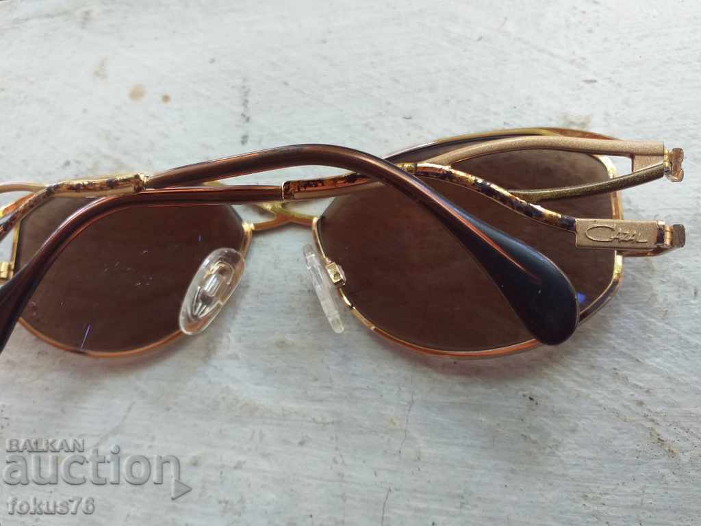 Livrarea Ochelari de vedere cazal cu rame excelente Livrarea Ochelari de vedere cazal cu rame excelente