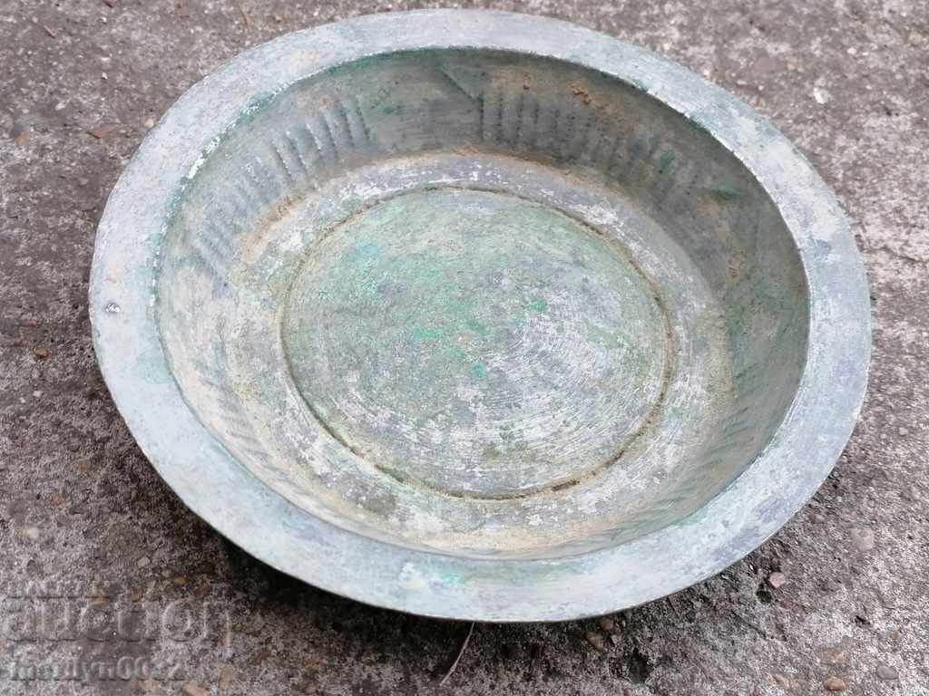 Vechi cositorit Saha, castron, bazin, oală de cupru, cupru cu preț 47.00 BGN | € 24.03 Vechi cositorit Saha, castron, bazin, oală de cupru, cupru cu preț 47.00 BGN | € 24.03