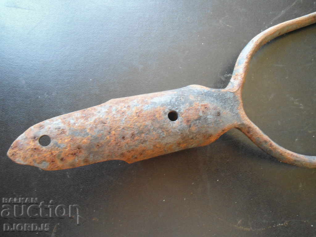 Auction  Old tool, pitchfork, two-horned