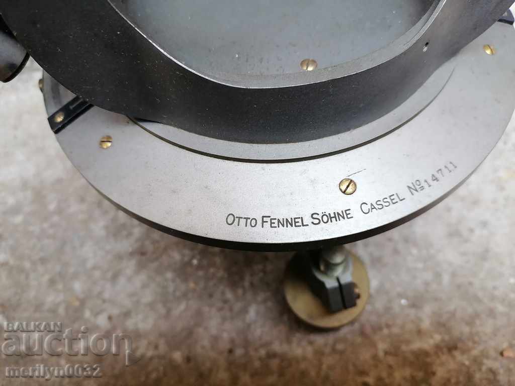 Немски военен теодолит Otto Fennel Sohne Cassel оптика нивел с цена 785.00 лв. | € 401.36 Немски военен теодолит Otto Fennel Sohne Cassel оптика нивел с цена 785.00 лв. | € 401.36