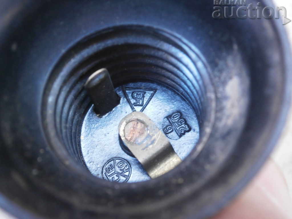 vintage bakelite socket plug socket - 5 vintage bakelite socket plug socket - 5