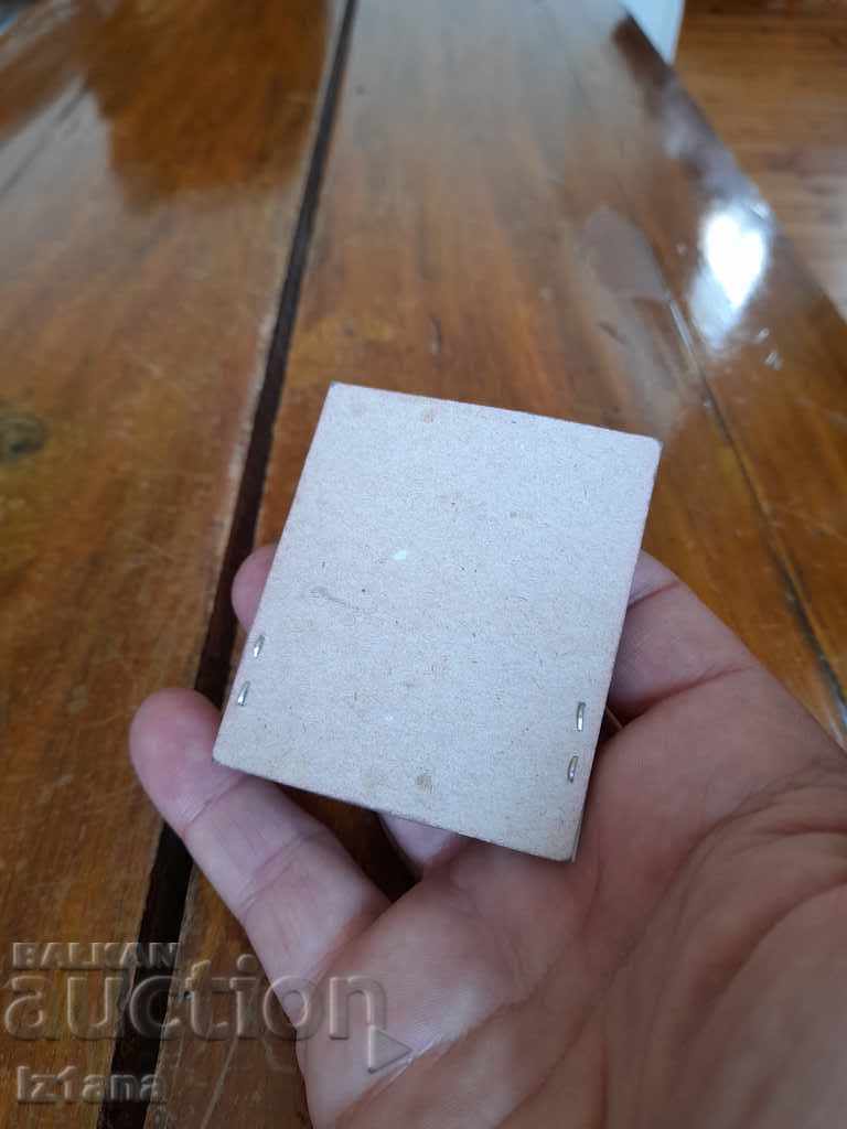 Δημοπρασία Παλιό μίνι φίλτρο τσιγάρων Δημοπρασία Παλιό μίνι φίλτρο τσιγάρων