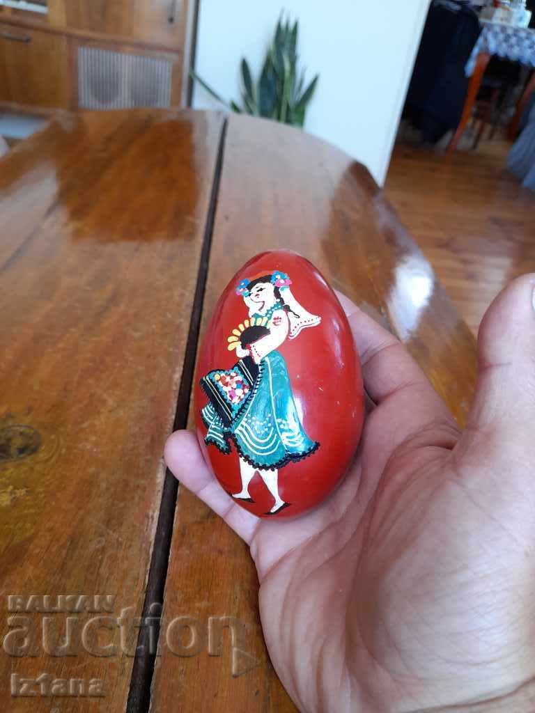Auction Old wooden egg Auction Old wooden egg