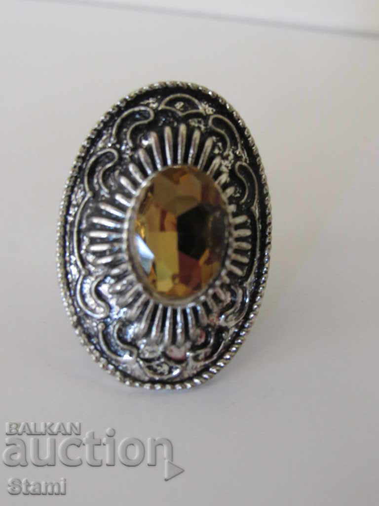 Licitație Inel elegant cu piatră, nou Licitație Inel elegant cu piatră, nou