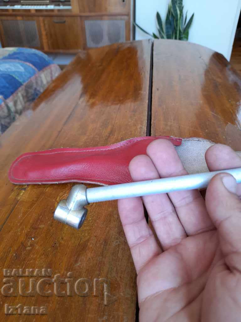 Old tire pressure gauge - 5 Old tire pressure gauge - 5