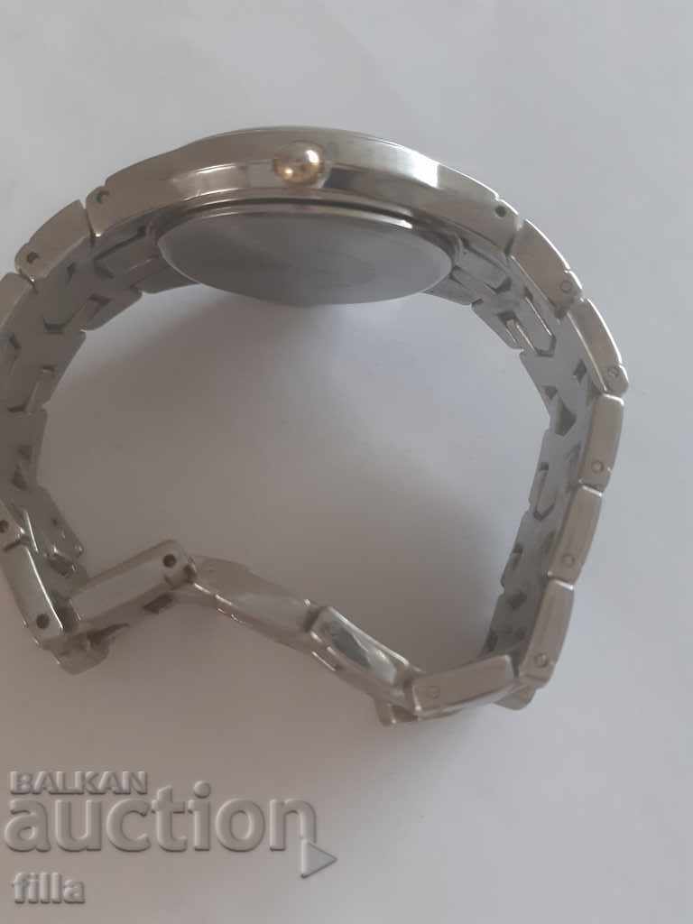 Auction Clock Q & Q Auction Clock Q & Q