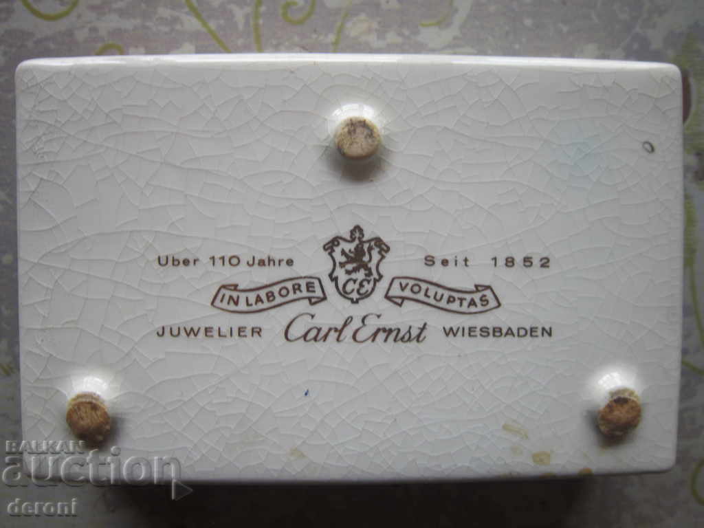 Delivery of Unique porcelain large matchbox with matches Delivery of Unique porcelain large matchbox with matches