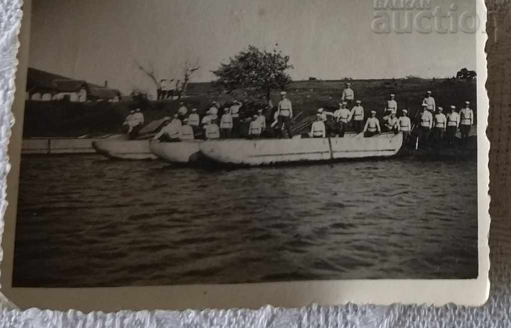 Delivery of MILITARY PONTOON BRIDGE PHOTO LOT 3 ISSUES Delivery of MILITARY PONTOON BRIDGE PHOTO LOT 3 ISSUES