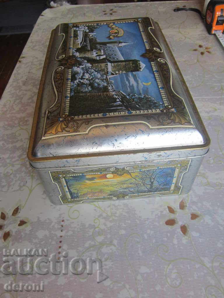 Unique lithographic tin can with price 20.00 BGN | € 10.23 Unique lithographic tin can with price 20.00 BGN | € 10.23