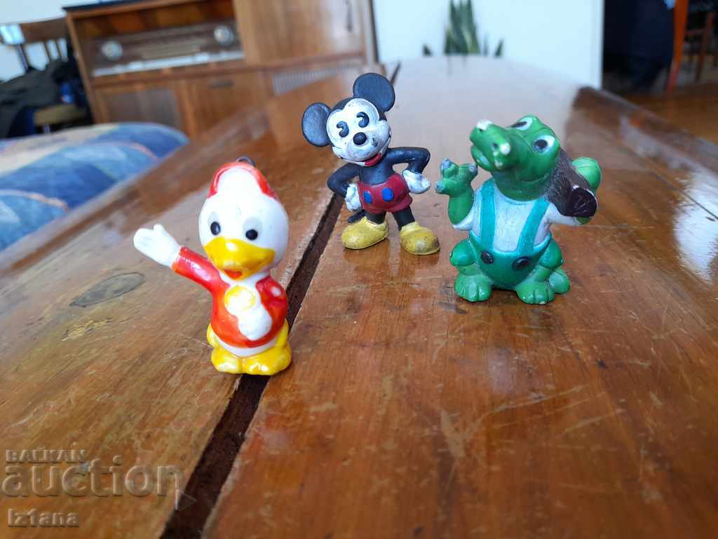 Old toys, figurines with price 20.00 BGN | € 10.23