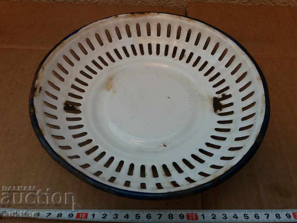 ENAMELED SOC. BUY TRAY with price 2.99 BGN | € 1.53 ENAMELED SOC. BUY TRAY with price 2.99 BGN | € 1.53