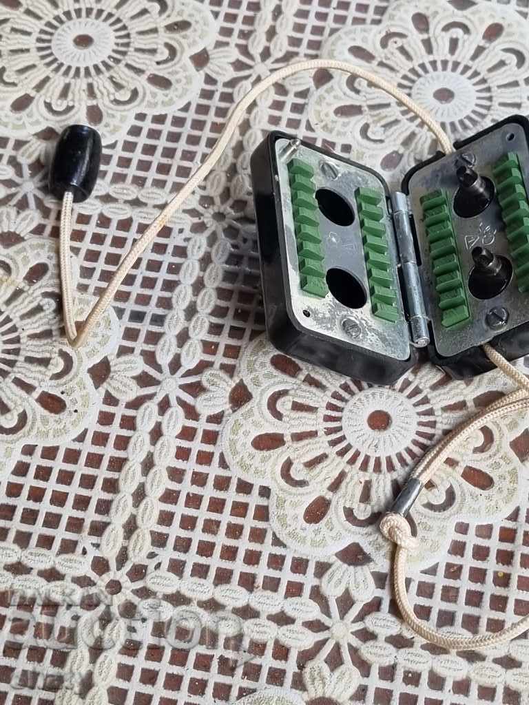 Old device for precision razor blades - 5 Old device for precision razor blades - 5