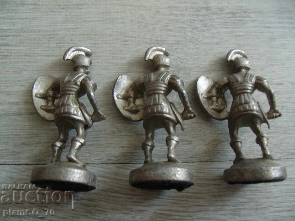 Auction № * 5565 three old metal figurines Auction № * 5565 three old metal figurines