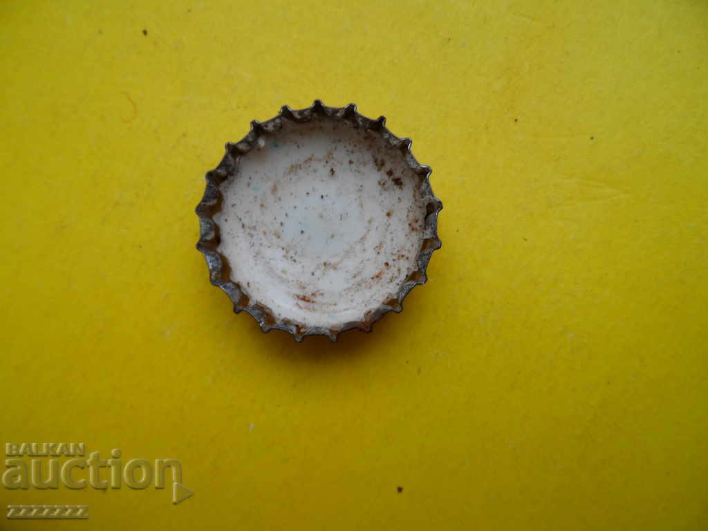 cap APPLE with price 2.00 BGN | € 1.02 cap APPLE with price 2.00 BGN | € 1.02