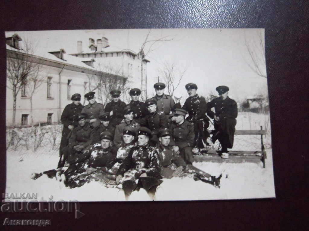 RETRO PHOTO CARD SOLDIERS UNIFORMS WINTER IS