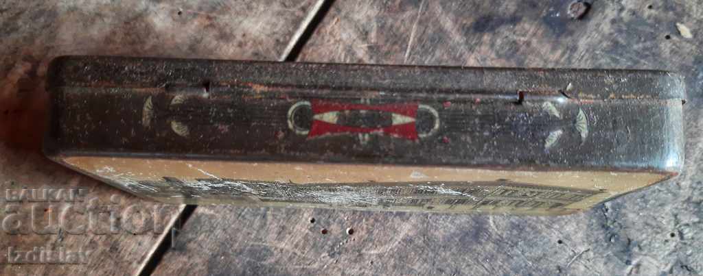 Παράδοση Συλλεκτικό μεταλλικό κουτί τσιγάρων 1890 Παράδοση Συλλεκτικό μεταλλικό κουτί τσιγάρων 1890