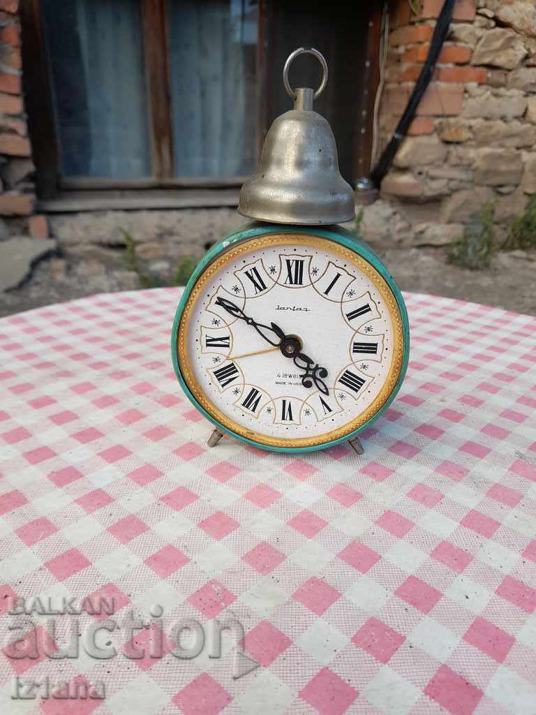 Стар настолен часовник будилник Янтар,Jantar