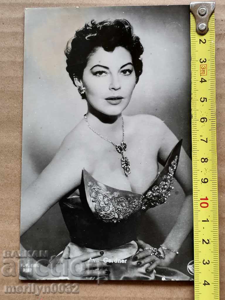 Postcard photo Eva Gardner Bratislava - 6 Postcard photo Eva Gardner Bratislava - 6