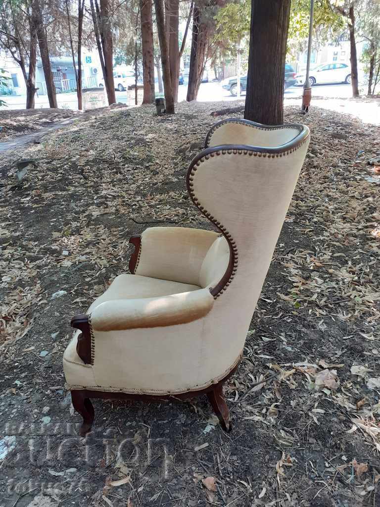 Licitație Fotoliu unic foarte vechi de scaun din secolul al XVIII-lea - antichitate Licitație Fotoliu unic foarte vechi de scaun din secolul al XVIII-lea - antichitate