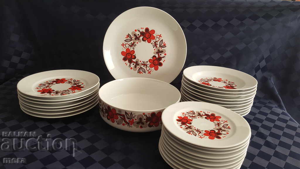 Porcelain dinner service - Bavaria