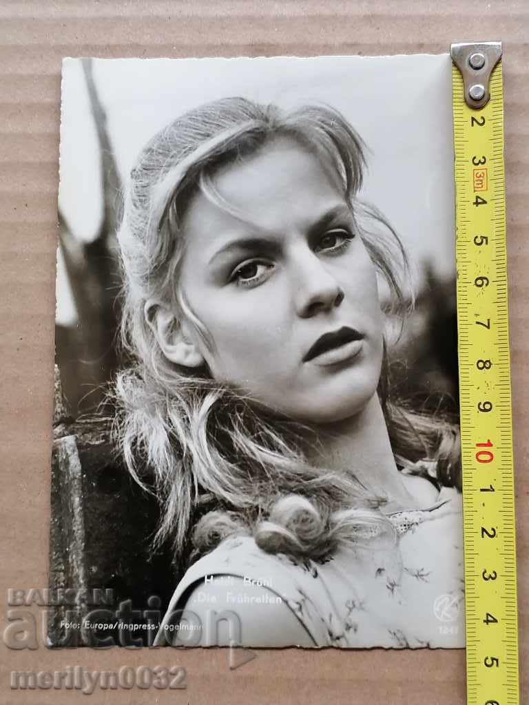 Delivery of Postcard photo Heldi Bruch Vienna Delivery of Postcard photo Heldi Bruch Vienna