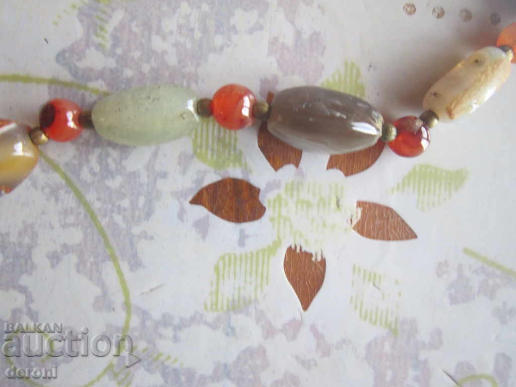 Μοναδικό κολιέ κολιέ με φυσικές πέτρες με τιμή 30.00 BGN | € 15.34 Μοναδικό κολιέ κολιέ με φυσικές πέτρες με τιμή 30.00 BGN | € 15.34