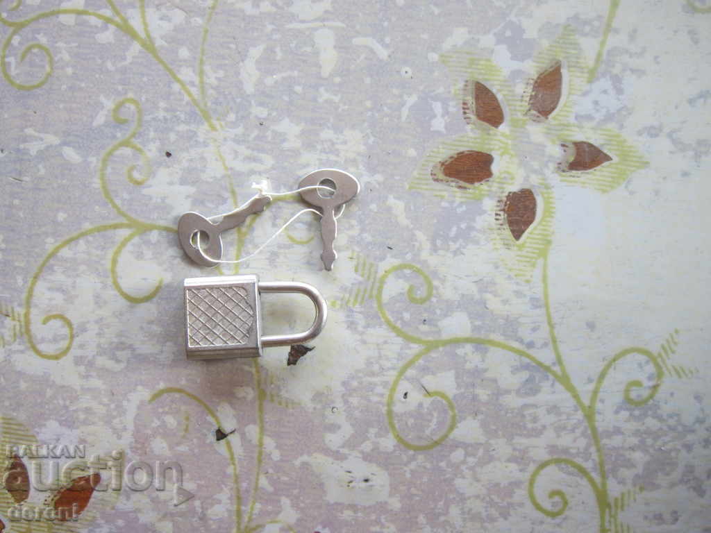 Delivery of Great padlock minion padlock with key Delivery of Great padlock minion padlock with key