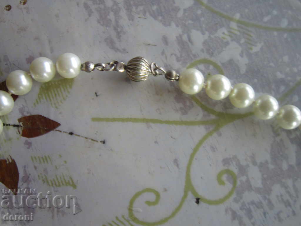 Necklace necklace with pearls 4 with price 10.00 BGN | € 5.11 Necklace necklace with pearls 4 with price 10.00 BGN | € 5.11