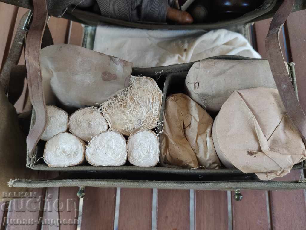 Old medical bag, Red Cross - Complete set! 1960` - 5 Old medical bag, Red Cross - Complete set! 1960` - 5