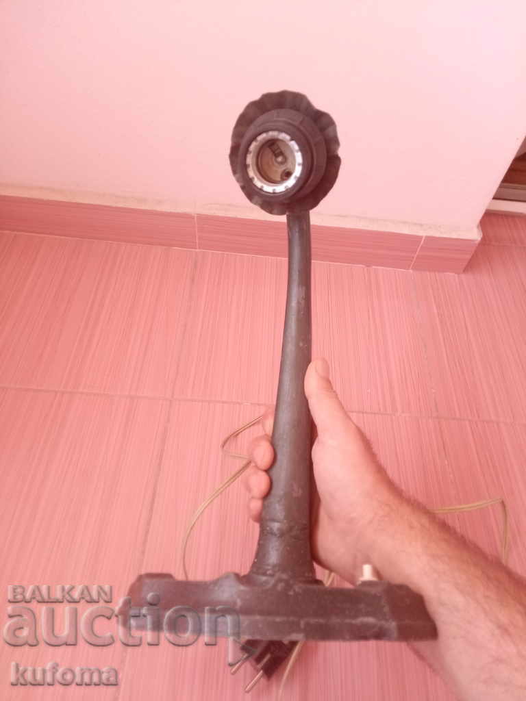 Auction An old night lamp Auction An old night lamp