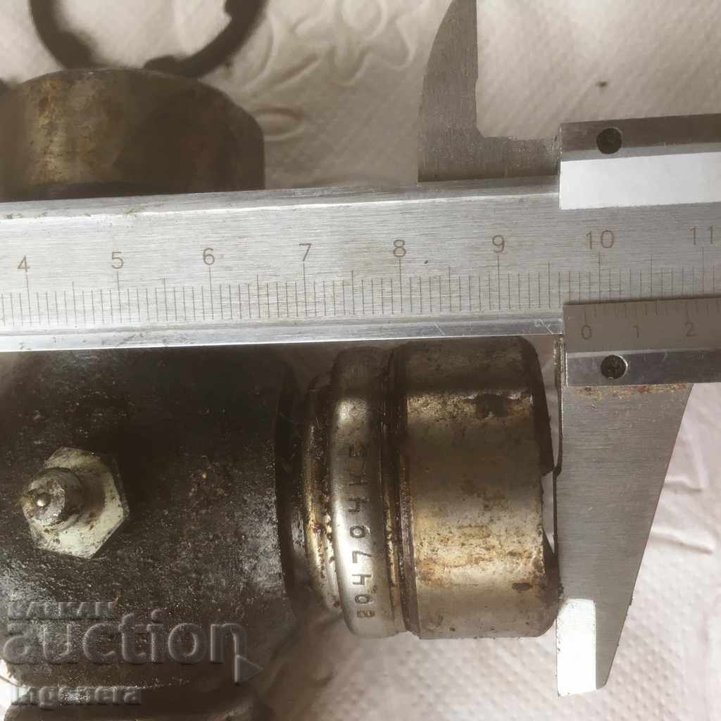 PLATE FOR KARDAN-GAZ 53, 66, URAL PAZ-USSR ORIGINAL WITH GREASE - 6 PLATE FOR KARDAN-GAZ 53, 66, URAL PAZ-USSR ORIGINAL WITH GREASE - 6