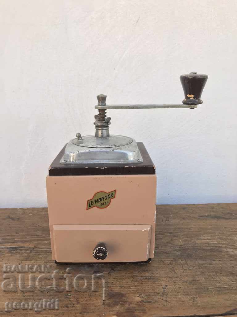 Wooden coffee grinder №0712