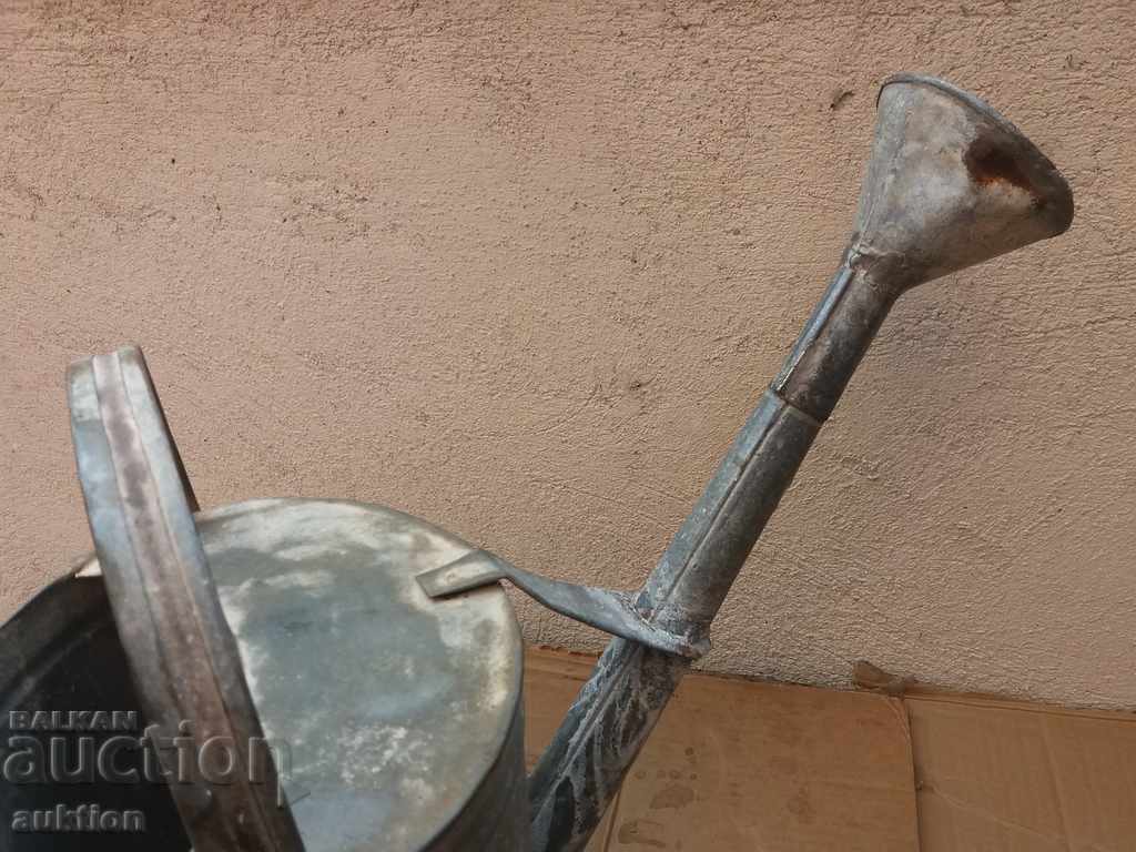 Delivery of SOLID OLD METAL WATER TRAILER Delivery of SOLID OLD METAL WATER TRAILER