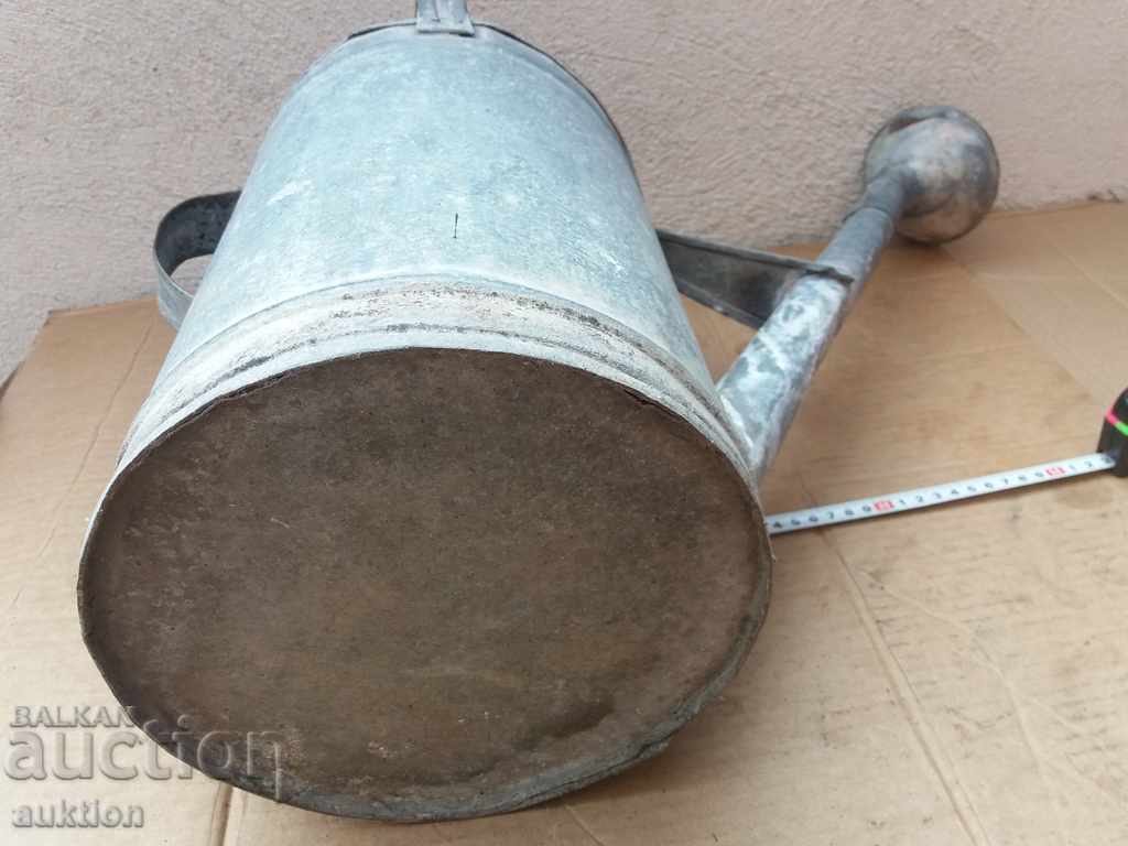 SOLID OLD METAL WATER TRAILER - 7 SOLID OLD METAL WATER TRAILER - 7