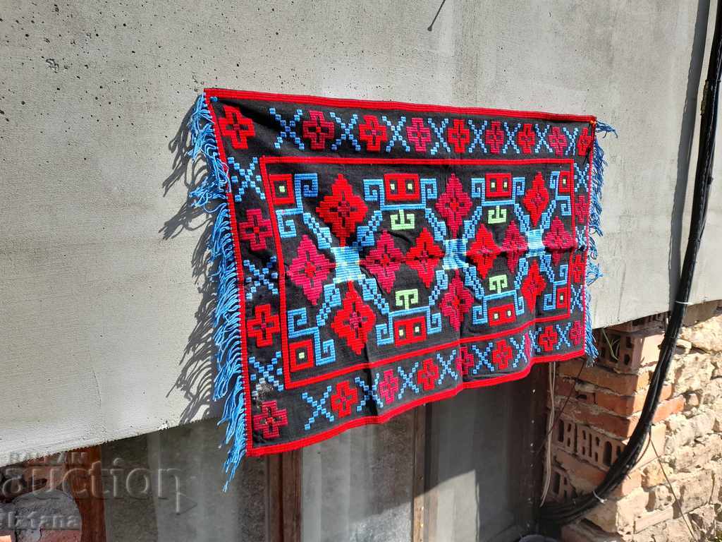 Auction Antique carpet, wall coveringVintage carpet, tablecloth for Auction Antique carpet, wall coveringVintage carpet, tablecloth for