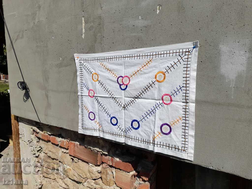 Auction An old embroidered hacker, wall cover Auction An old embroidered hacker, wall cover