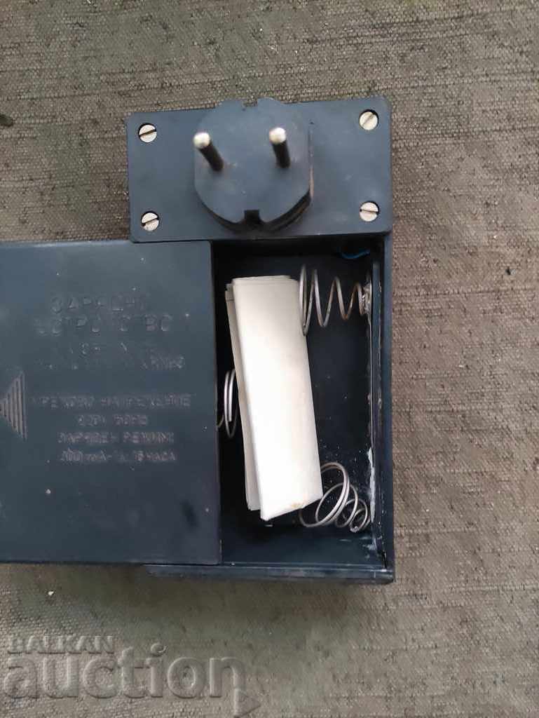 Auction Charger for Ni-Cm batteries type KRM 3 Auction Charger for Ni-Cm batteries type KRM 3