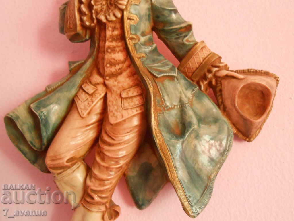 Auction Wall decoration, figure DEPOSE 04.09.2021 Auction Wall decoration, figure DEPOSE 04.09.2021