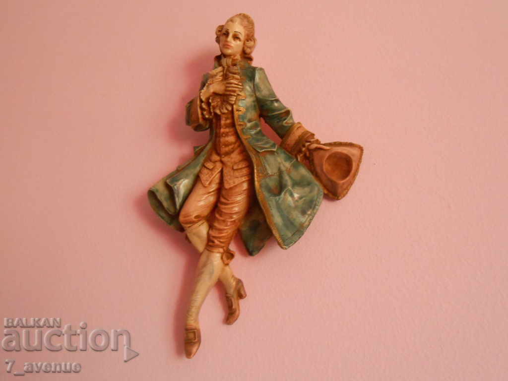 Wall decoration, figure DEPOSE 04.09.2021 - 6 Wall decoration, figure DEPOSE 04.09.2021 - 6