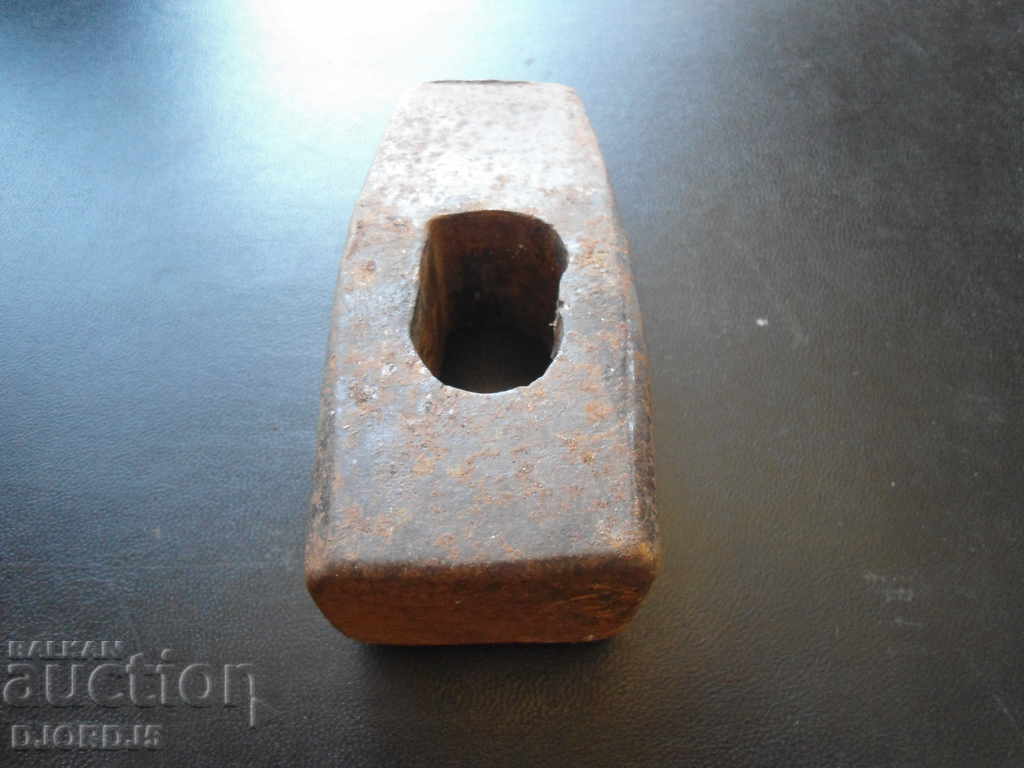 Delivery of Old hammer, 1,450 kg Delivery of Old hammer, 1,450 kg