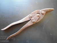 Old scissors