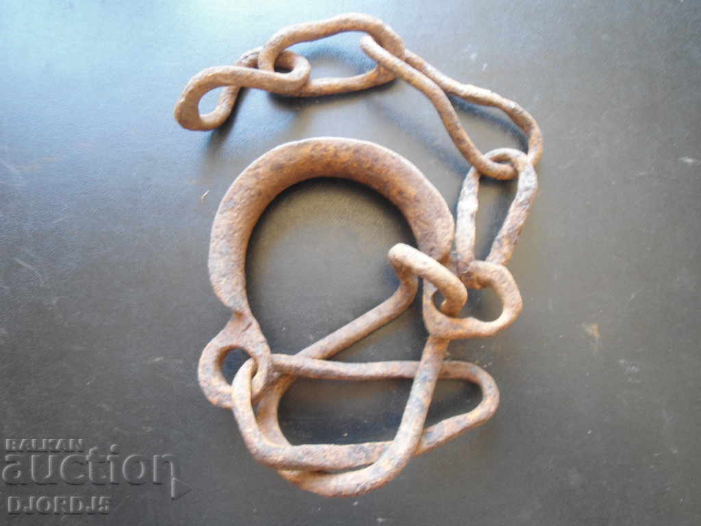 Old forged sidewall, shackles with price 6.00 BGN | € 3.07 Old forged sidewall, shackles with price 6.00 BGN | € 3.07