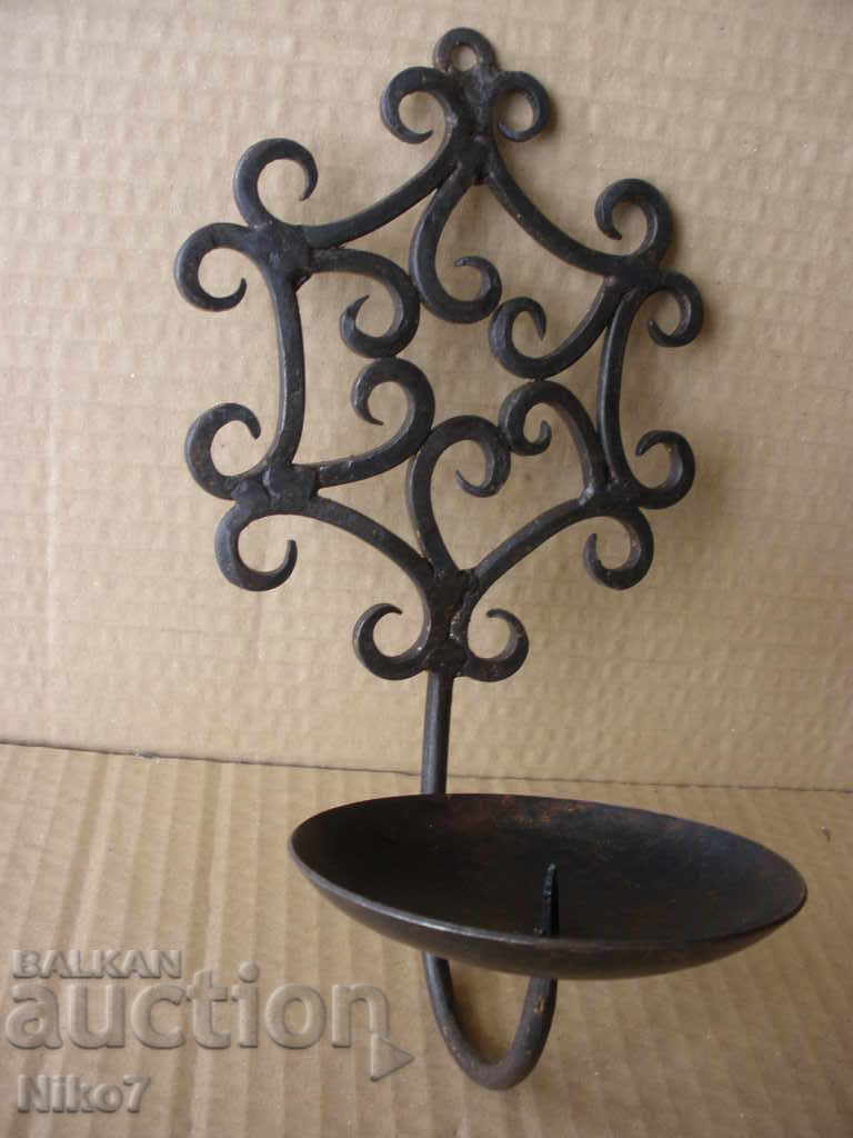 Delivery of Wall sconces, ( sconces ) - wrought iron. Delivery of Wall sconces, ( sconces ) - wrought iron.