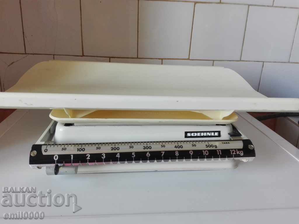 Old medical scale, scales.